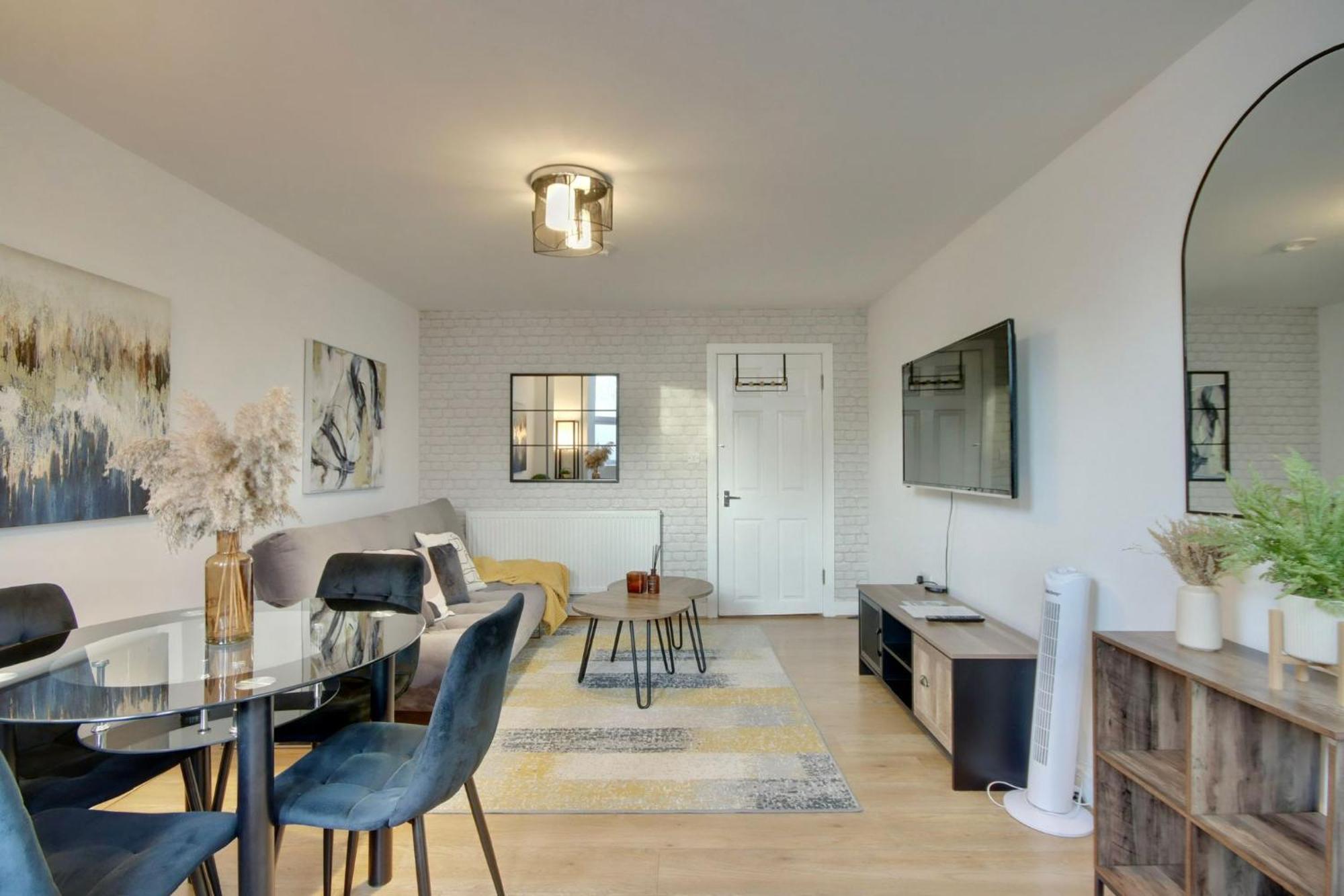 Southsea Getaway Apartment With Pool Table And Hot Tub 朴次茅斯 外观 照片